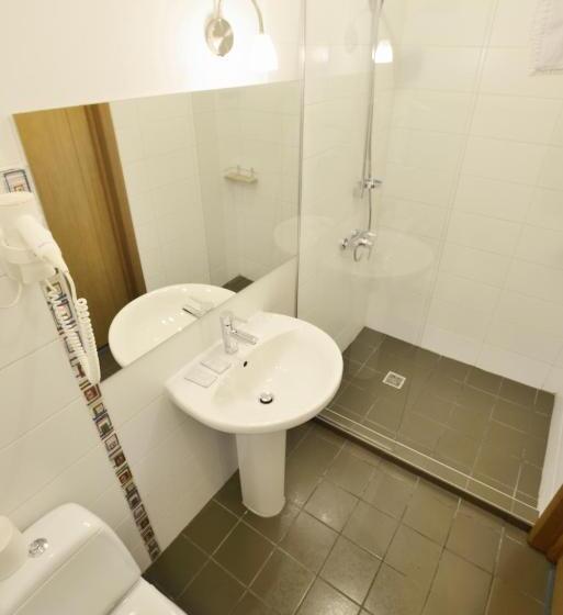 اتاق سوپریور خانوادگی, Draugų Namai