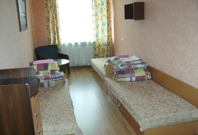 اتاق استاندارد سه نفره, Svečių Namai Zarasai