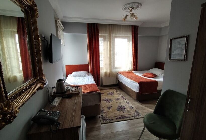 اتاق استاندارد سه نفره, Sehrizade Konagi