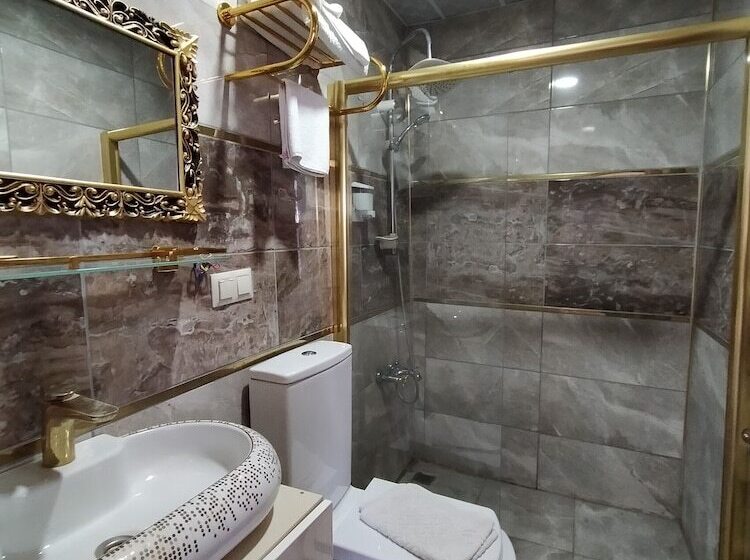 سوییت لوکس, Sehrizade Konagi