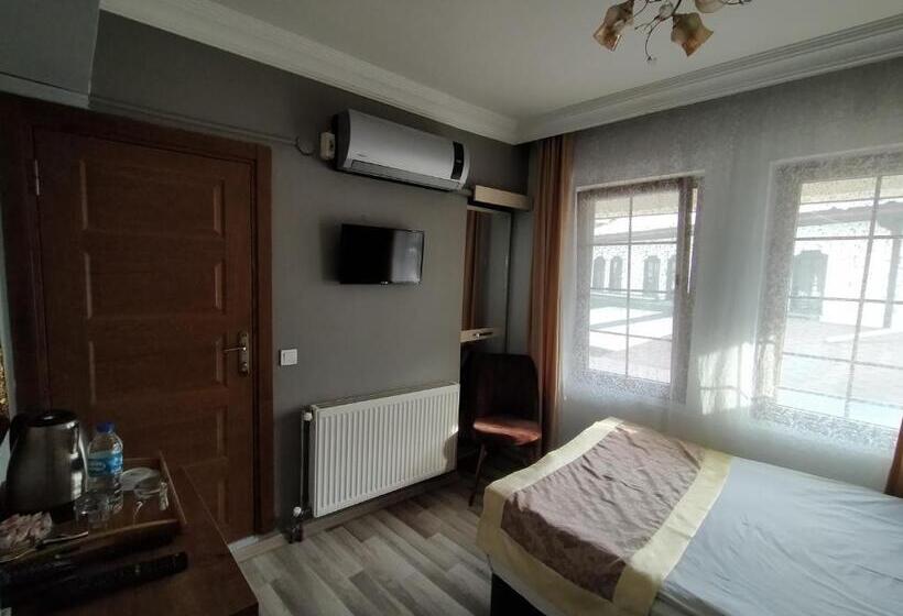 اتاق اکونومی یک تخته, Sehrizade Konagi