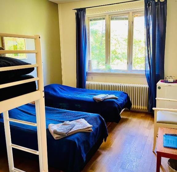 اتاق خانوادگی, Solakoop B&b