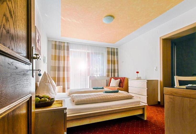 غرفة قياسية مزوَّدة بشُرفة, Naturpension Mühlhof