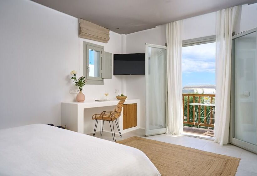 泳池景典雅间, Adorno Beach Hotel And Suites