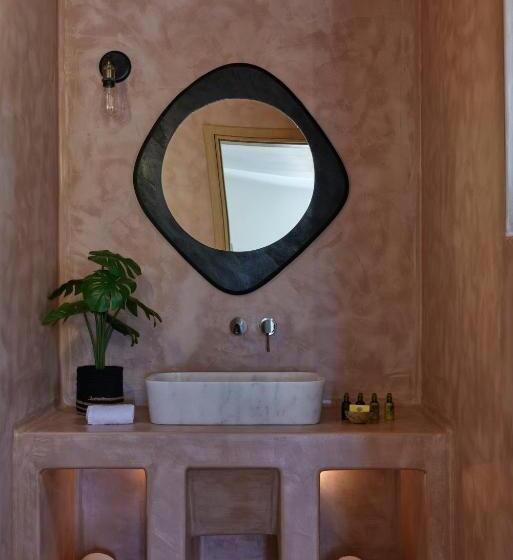 Люкс Вид на Море, Aeon Suites  Adults Only