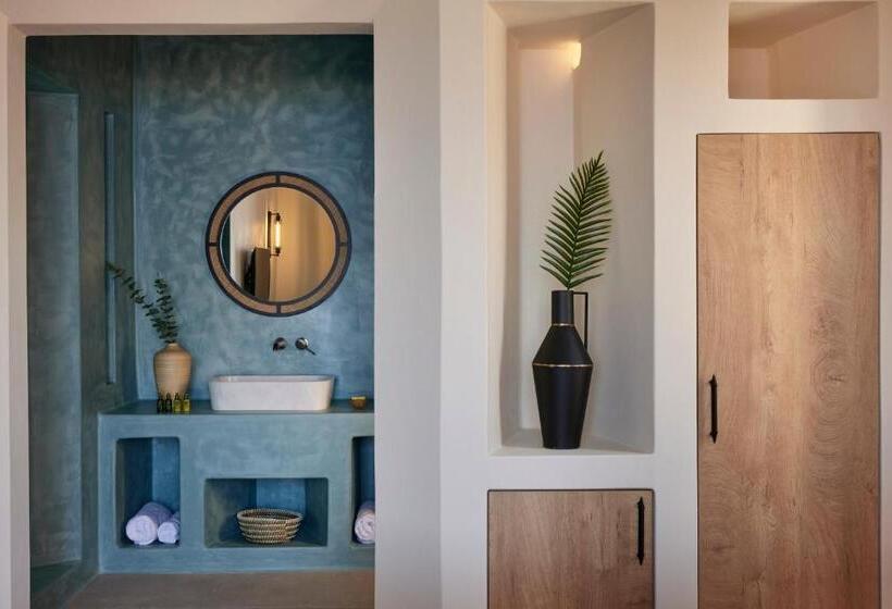 Люкс Deluxe Вид на Море, Aeon Suites  Adults Only