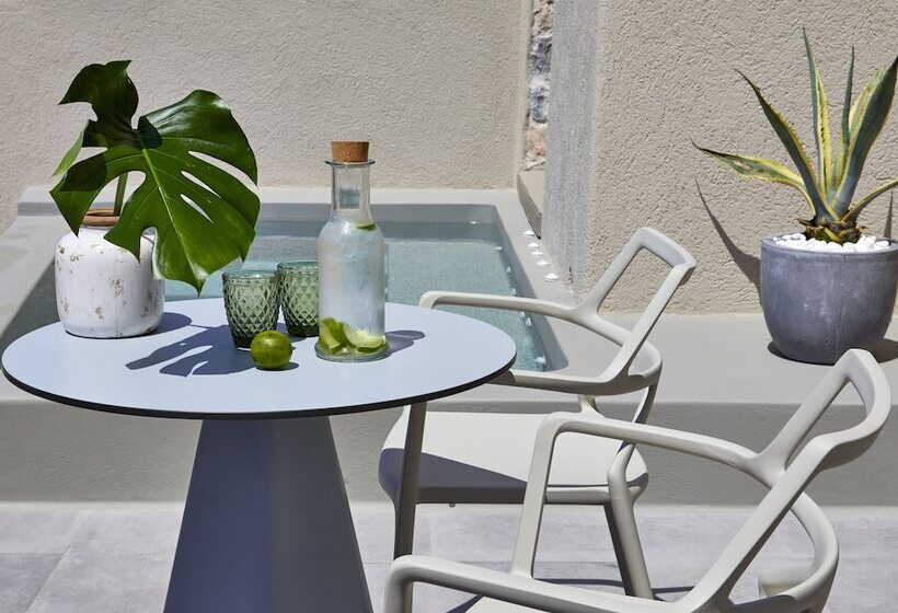 Люкс Сеньор Вид на Море, Aeon Suites  Adults Only