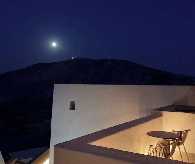 Люкс Deluxe Вид на Море, Aeon Suites  Adults Only