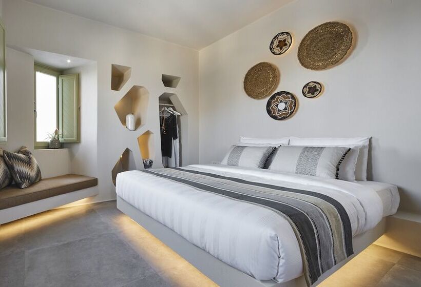 جناح سوبيريور مطل علي البحر, Aeon Suites  Adults Only