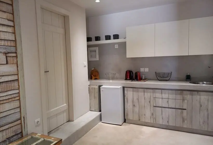 سوییت خانوادگی, Core Luxury Suites