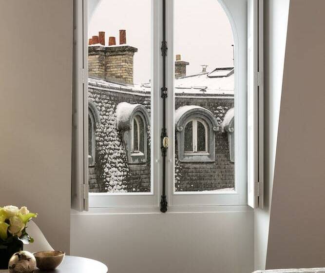 スーペリアールーム, La Clef Champsélysées Paris By The Crest Collection