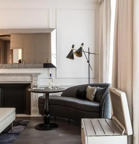デラックスルーム, La Clef Champsélysées Paris By The Crest Collection