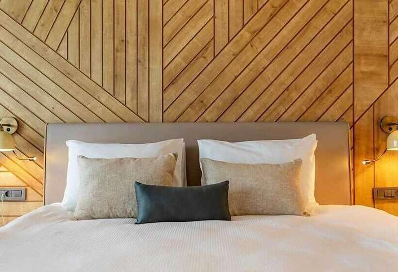 Номер Стандарт Вид на Сад, Paloma Orenda