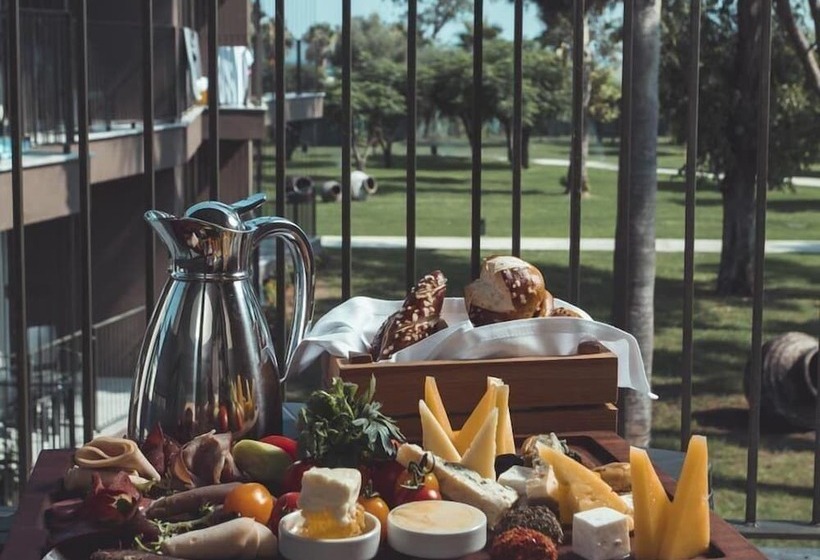 Полулюкс Вид на Море, Paloma Orenda