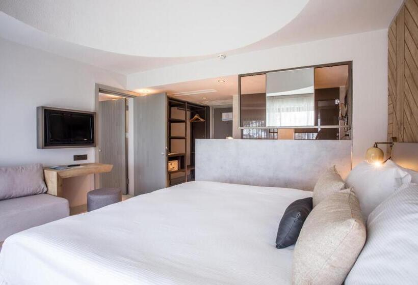 Семейный Номер Вид на Море, Paloma Orenda