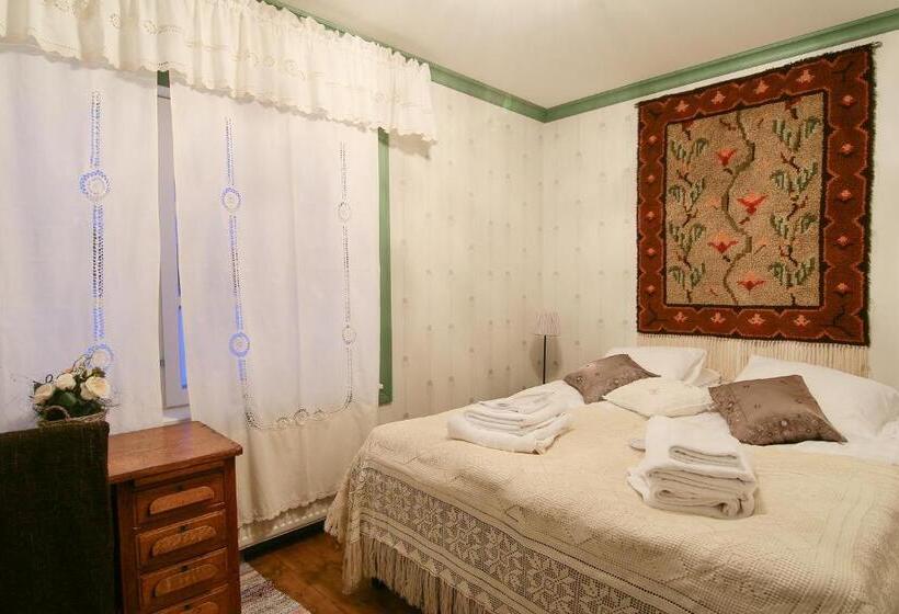 标准间, Elves Village