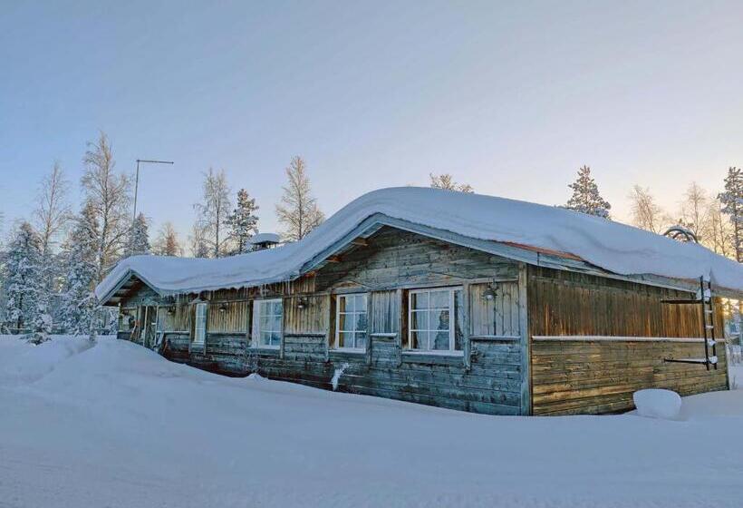 בקתת חדר, Elves Village