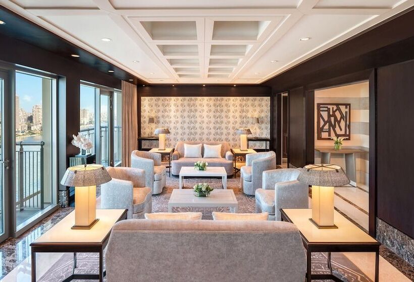 سوئیت سلطنتی 2 خوابه, The St. Regis Cairo