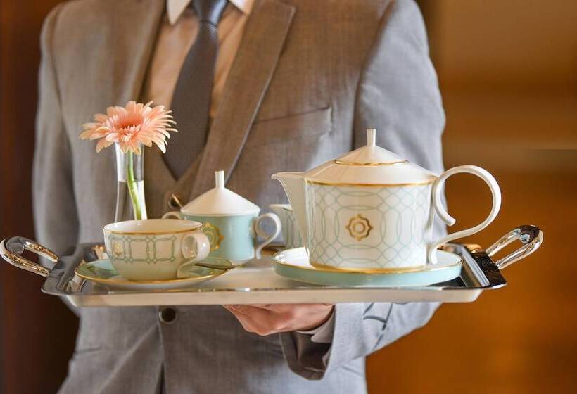 سوئیت با چشم‌انداز, The St. Regis Cairo