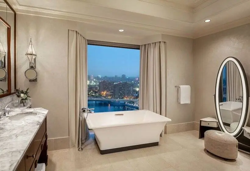 3ベッドルームアパートメント, The St. Regis Cairo