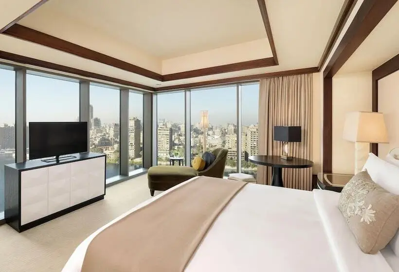 景色の見えるスイートルーム, The St. Regis Cairo