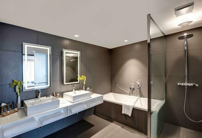 سوییت اجرایی, Novotel Sharjah Expo Centre