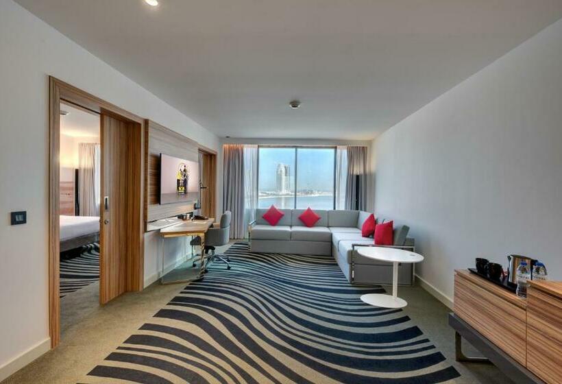 سوییت اجرایی, Novotel Sharjah Expo Centre