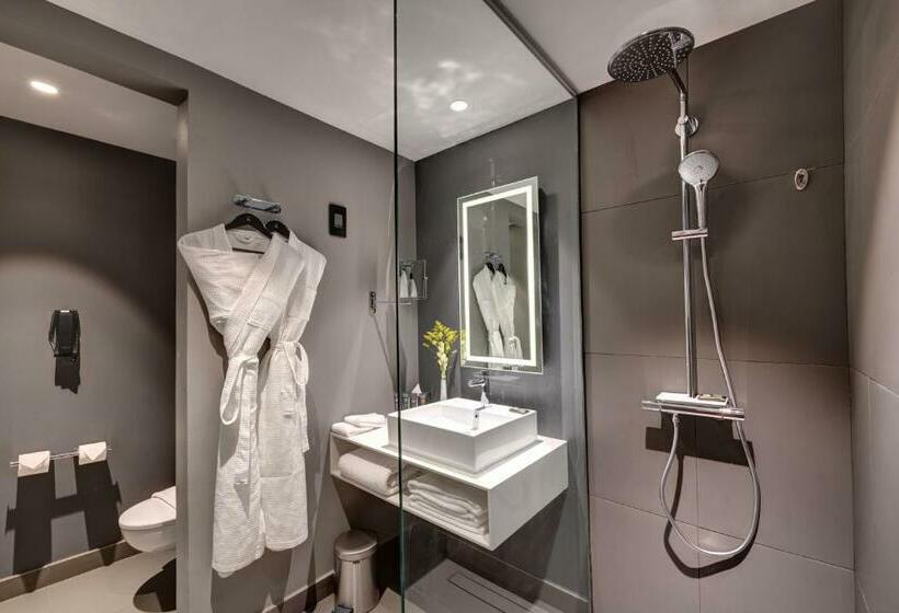 اتاق خانوادگی, Novotel Sharjah Expo Centre