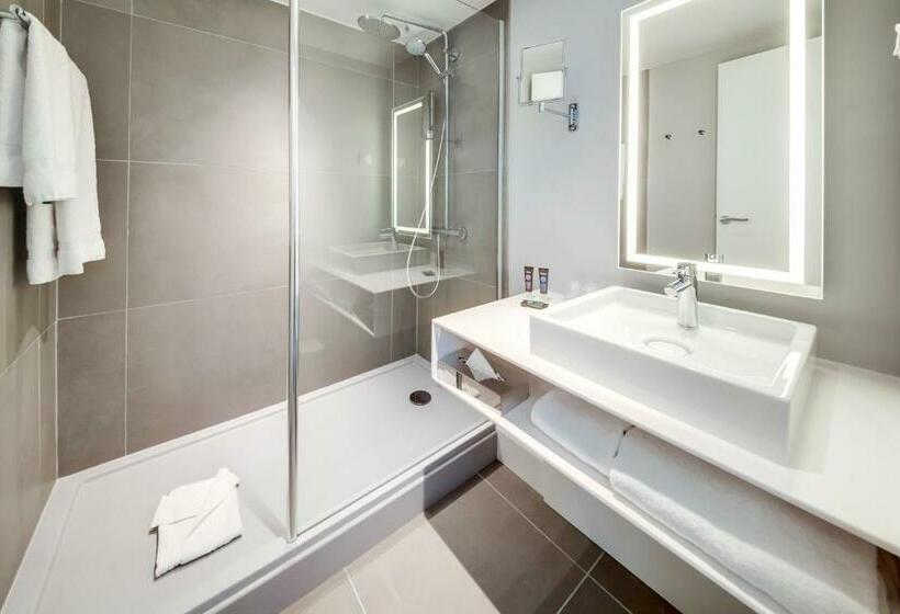 سوییت اجرایی, Novotel Sharjah Expo Centre