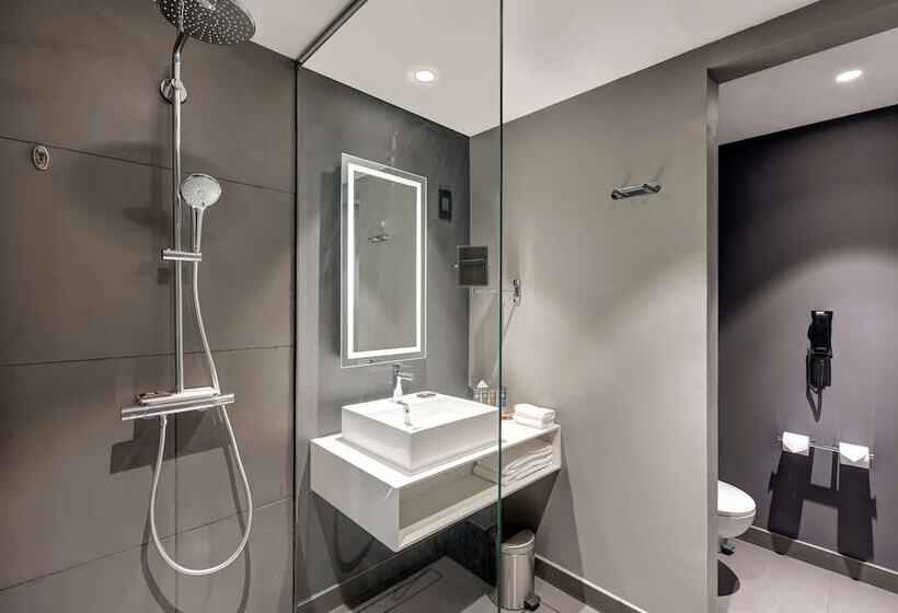 اتاق سوپریور خانوادگی, Novotel Sharjah Expo Centre