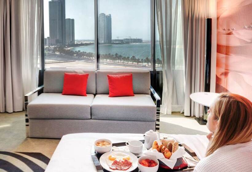 اتاق سوپریور خانوادگی, Novotel Sharjah Expo Centre