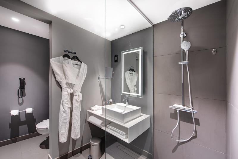 اتاق سوپریور خانوادگی, Novotel Sharjah Expo Centre