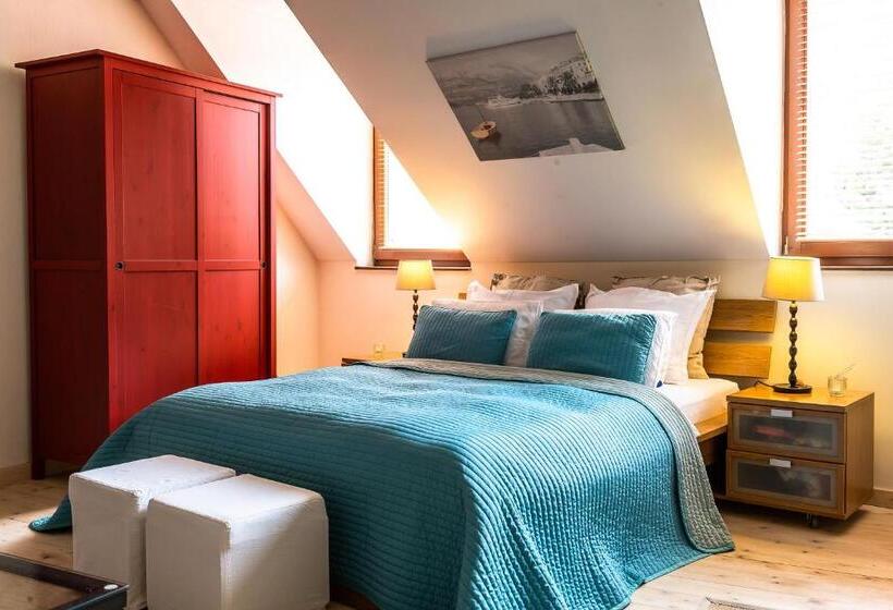 스탠다드 트리플 룸, Penzion Veza