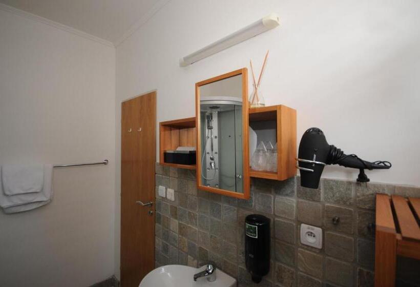 스탠다드 트리플 룸, Penzion Veza