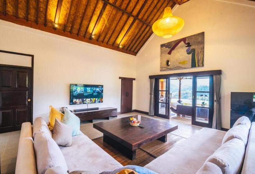 וילה עם חדר שינה אחד ובריכת שחיה, Patal Kikian Villa