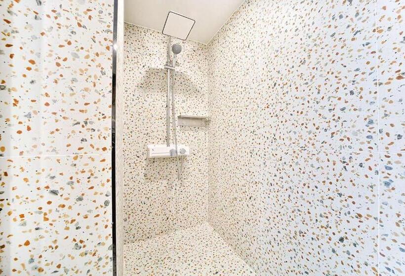 Suite Familiar, February Tongyeong Jukrim