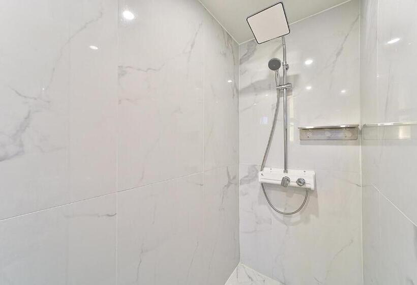 Suite, February Tongyeong Jukrim