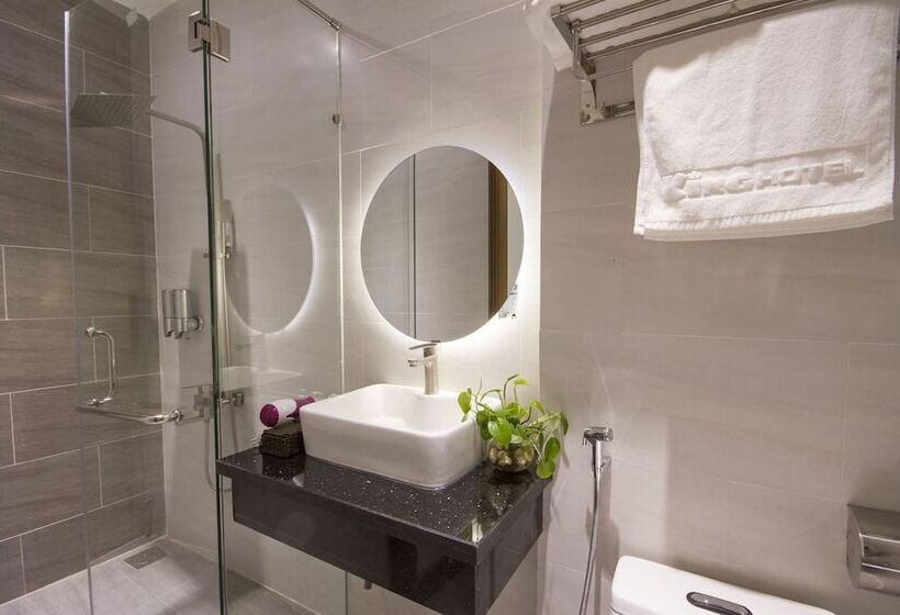 استودیوی لوکس, King House Villa Hotel & Spa