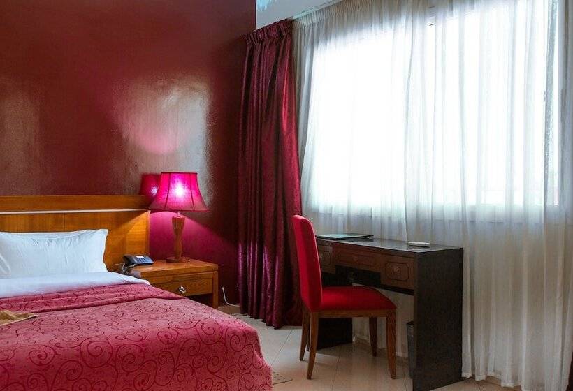 سوییت جونیور, Résidence Feto I