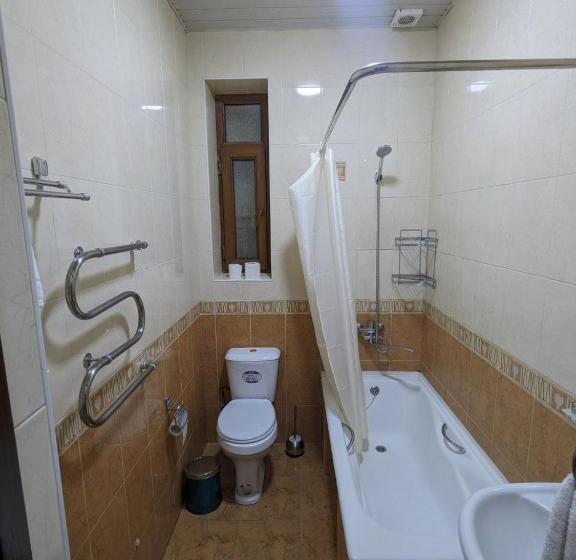 Habitació Estàndard, Art Apart