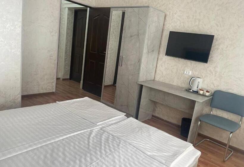 Habitació Estàndard, Art Apart