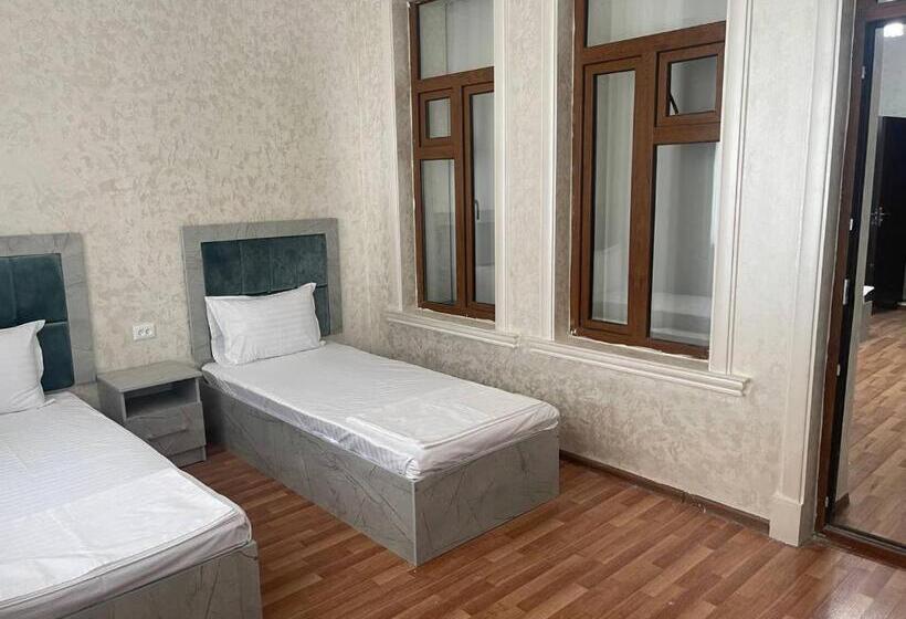 Family Room, Art Apart