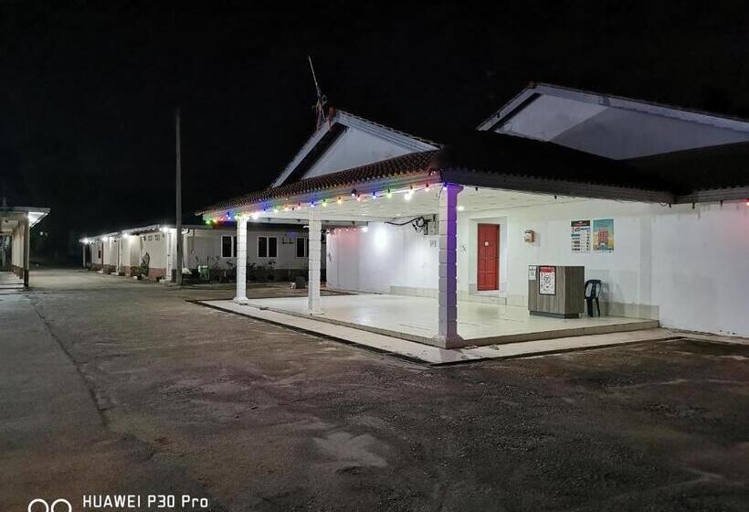 家庭间, Marang Village Resort & Spa