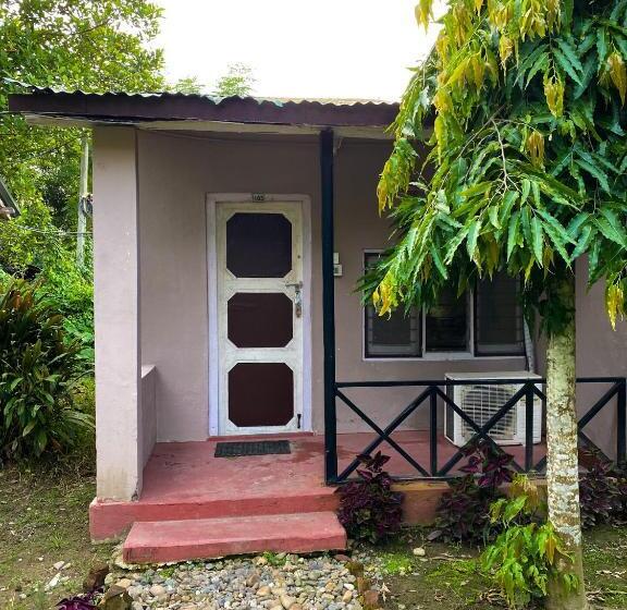 اتاق استاندارد یک نفره, Nature Safari Camp