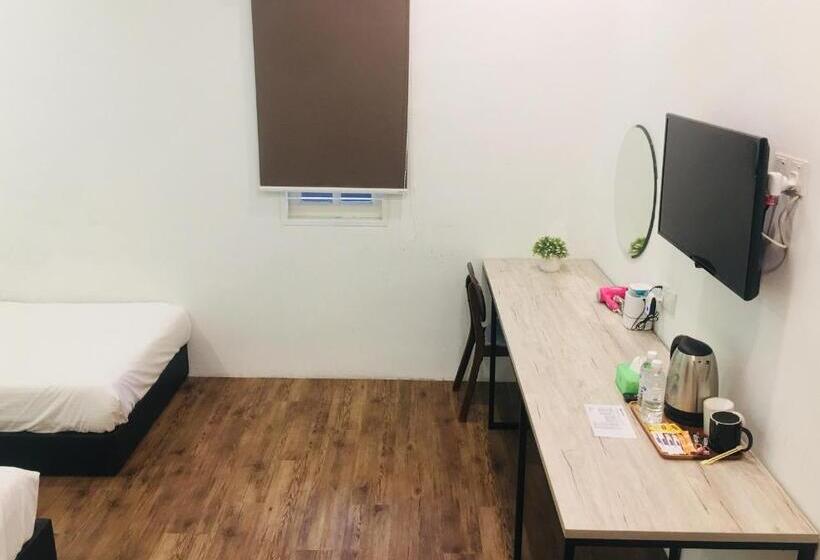 スタンダードルーム, The Wood Boutique