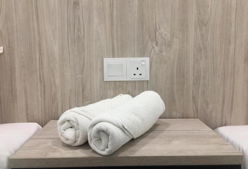 スタンダードルーム, The Wood Boutique