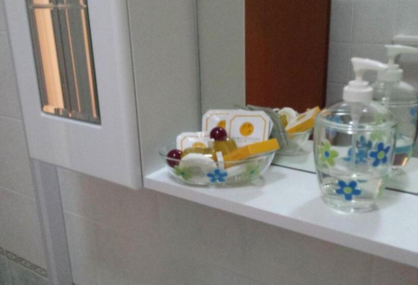 اتاق استاندارد, B&b Santa Gilla