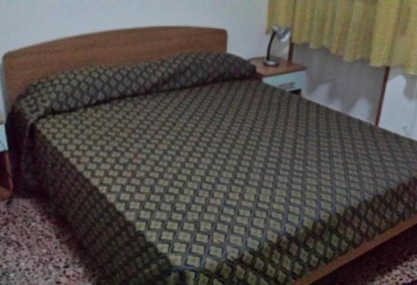 اتاق استاندارد, B&b Santa Gilla