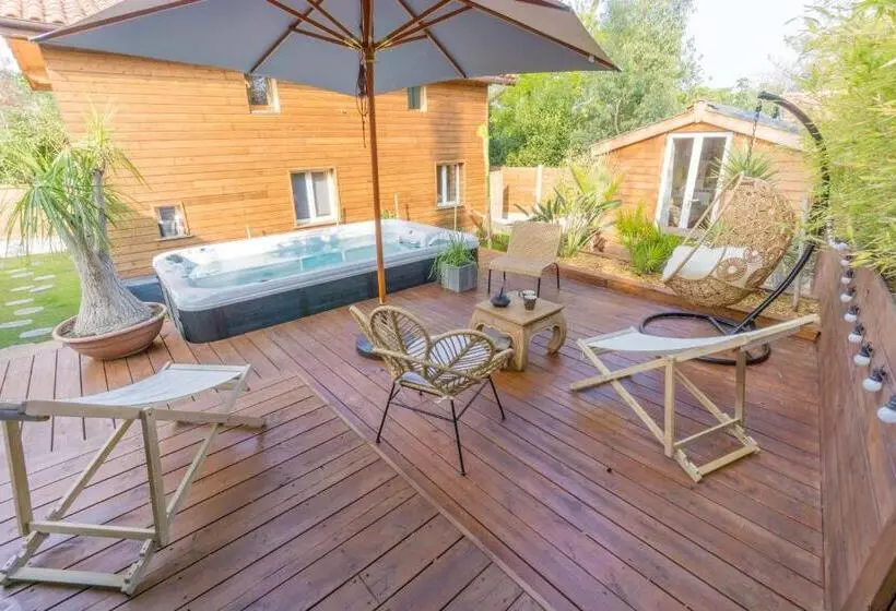 اتاق استاندارد با سرویس بهداشتی مشترک, Wood N Sea Surf Lodge Auberge De Jeunesse