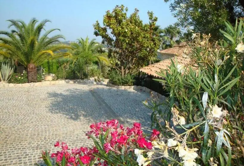اتاق استاندارد با تخت بزرگ, La Bergerie B&b